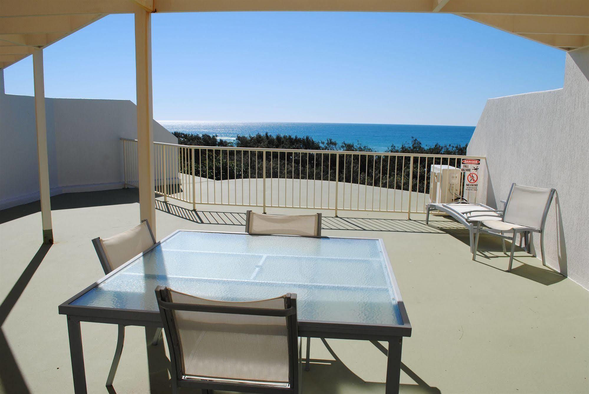 Surfside On The Beach Buddina Bagian luar foto