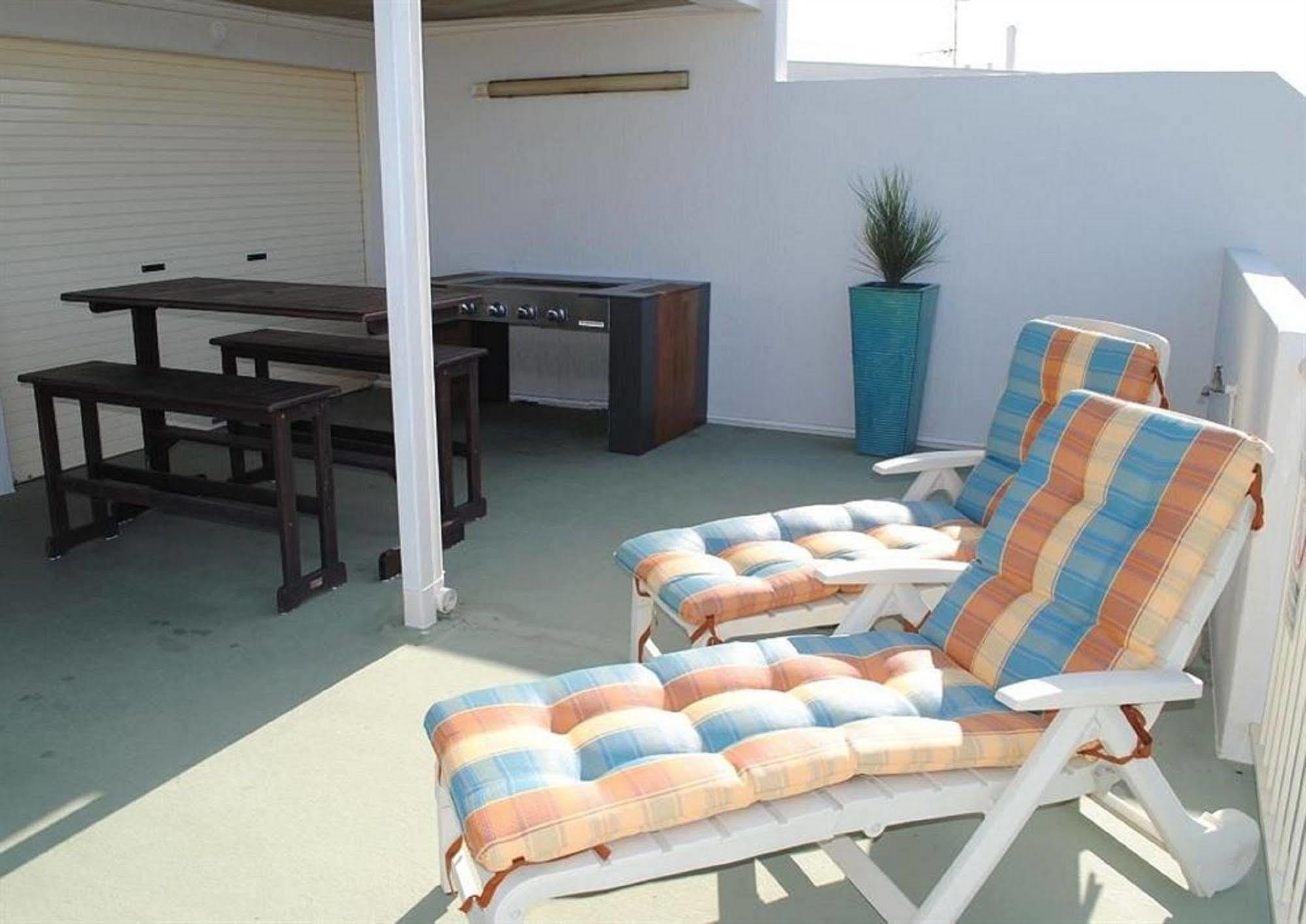 Surfside On The Beach Buddina Bagian luar foto
