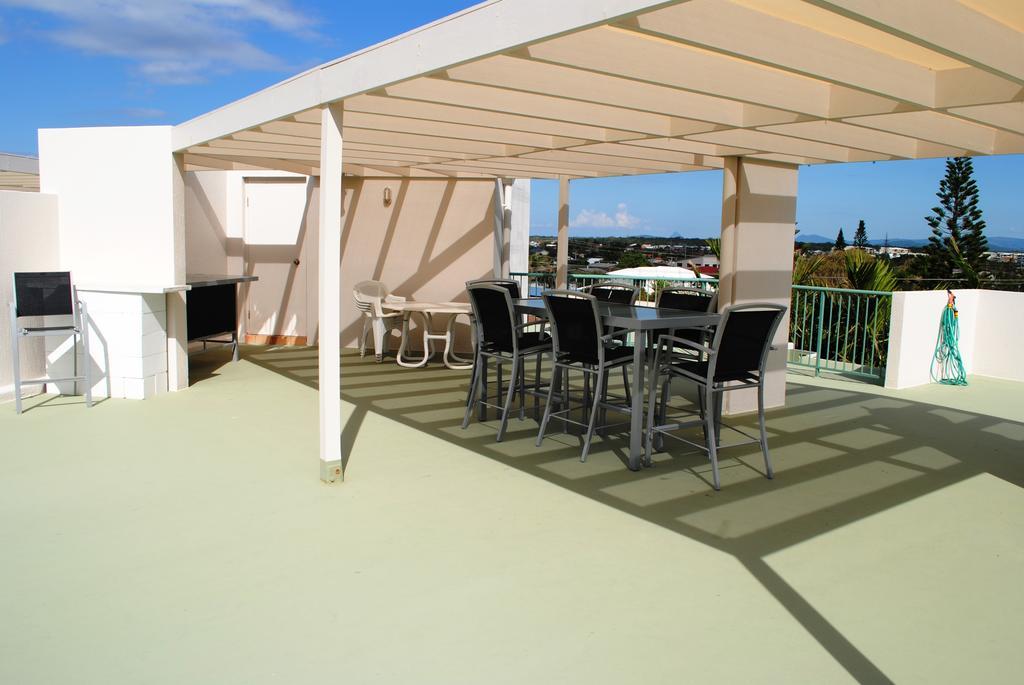 Surfside On The Beach Buddina Bagian luar foto
